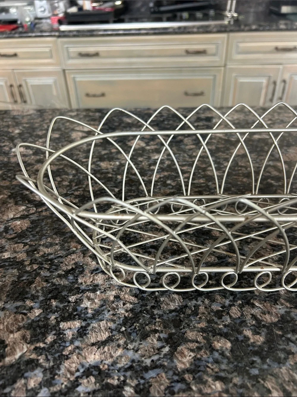 SILVERTONE RECTANGULAR WIRE BASKET